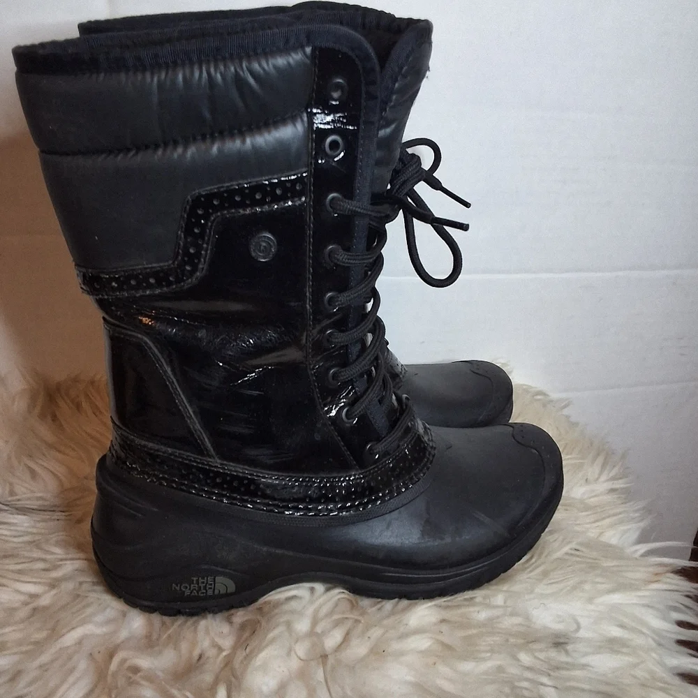 The North Face Waterproof Lace Faux Fur Lined Boots 7.5